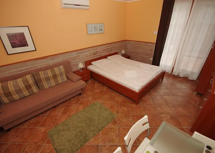 Várárok Apartman